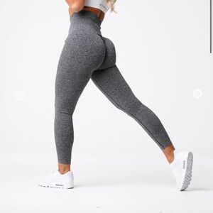 Dark grey NVGTN scrunch leggings